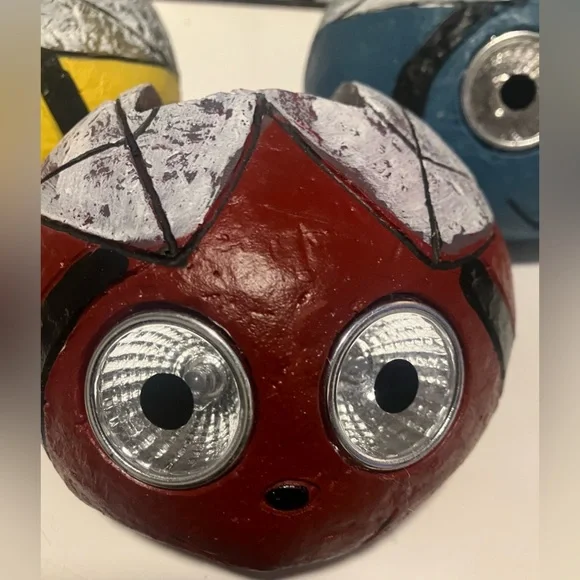 Set of Three Garden Ladybug With Solar Light - Picture 3 of 6